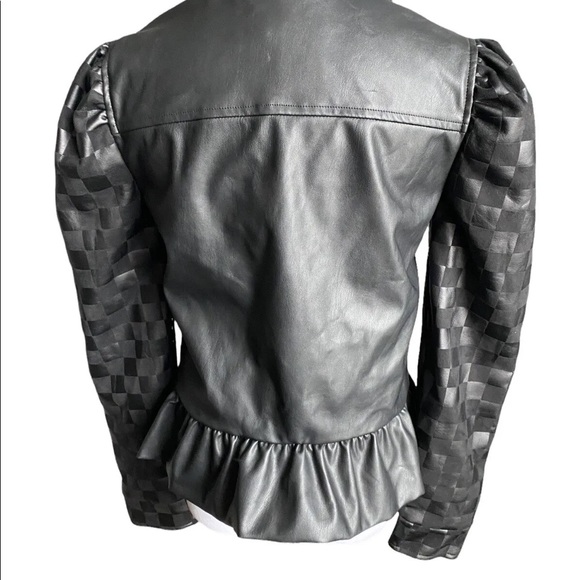 Disney Cruella Live Action Faux Leather Jacket Her Universe - Picture 6 of 11